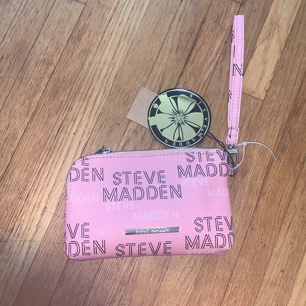 STEVE MADDEN Wristlet pink
